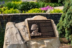 Lois Hole Garden